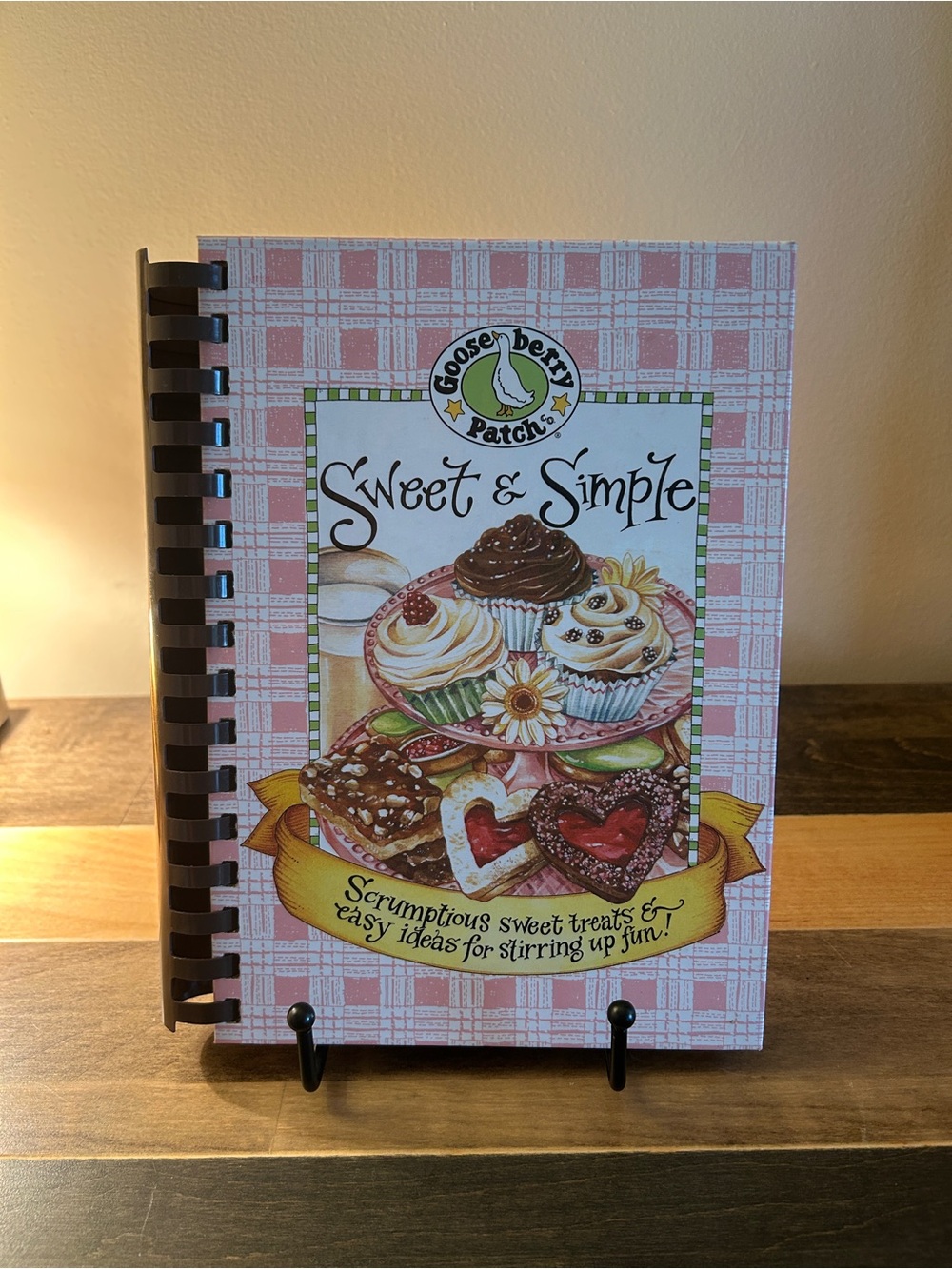 Gooseberry Patch Sweet & Simple Cookbook - Pink Plaid